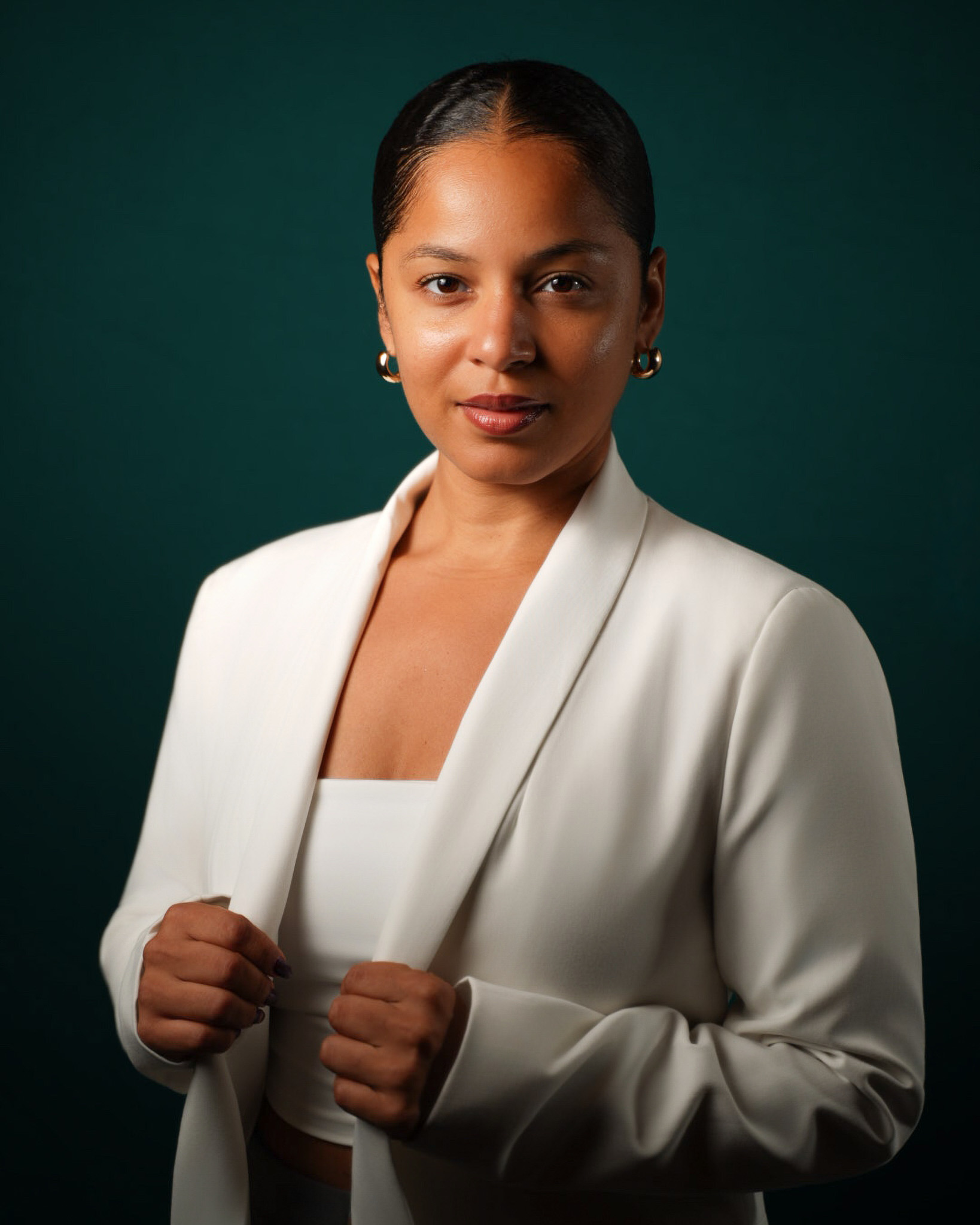 STUDIO — PORTRAIT