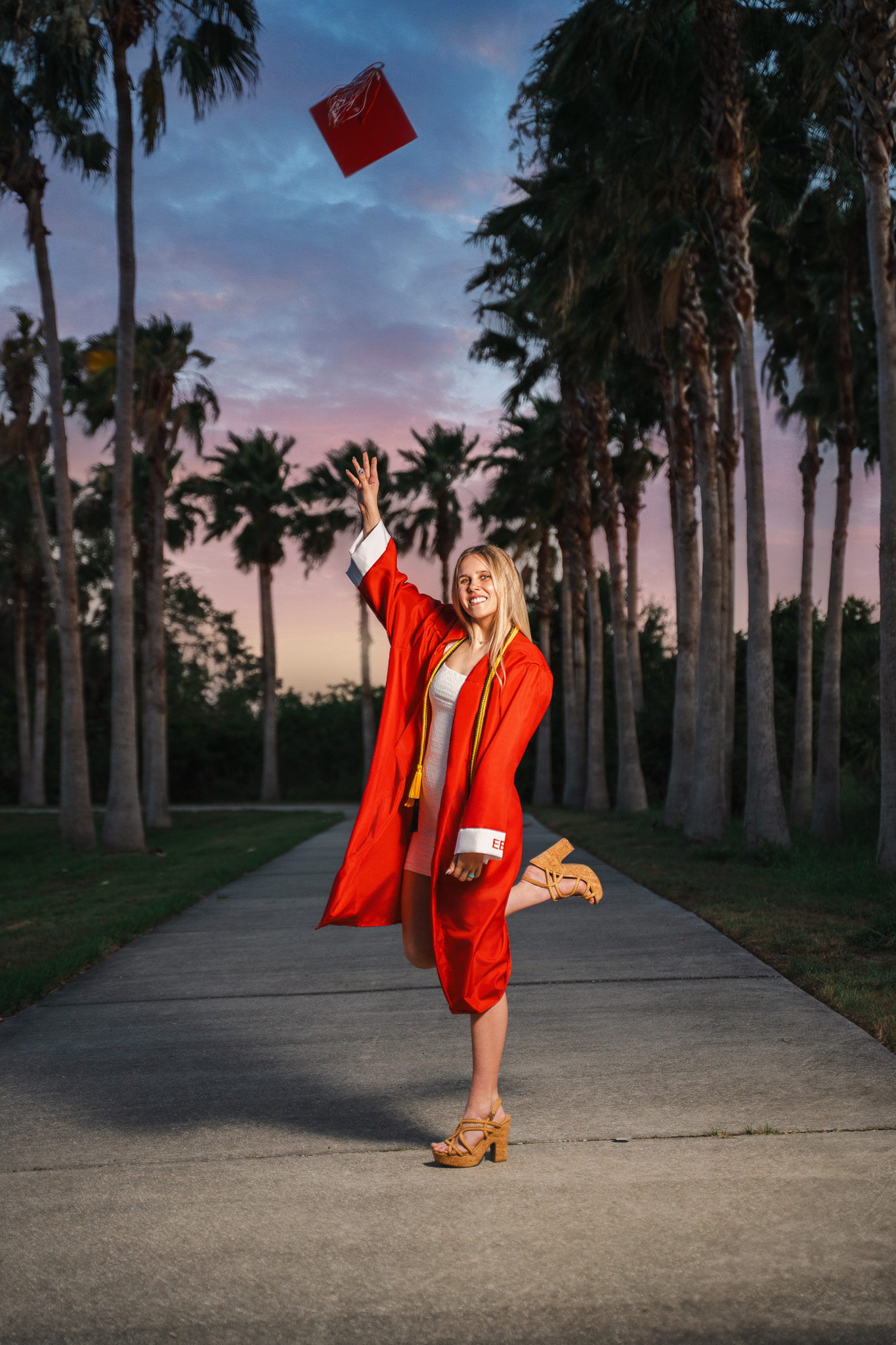 GRADUATION — PORTRAIT
